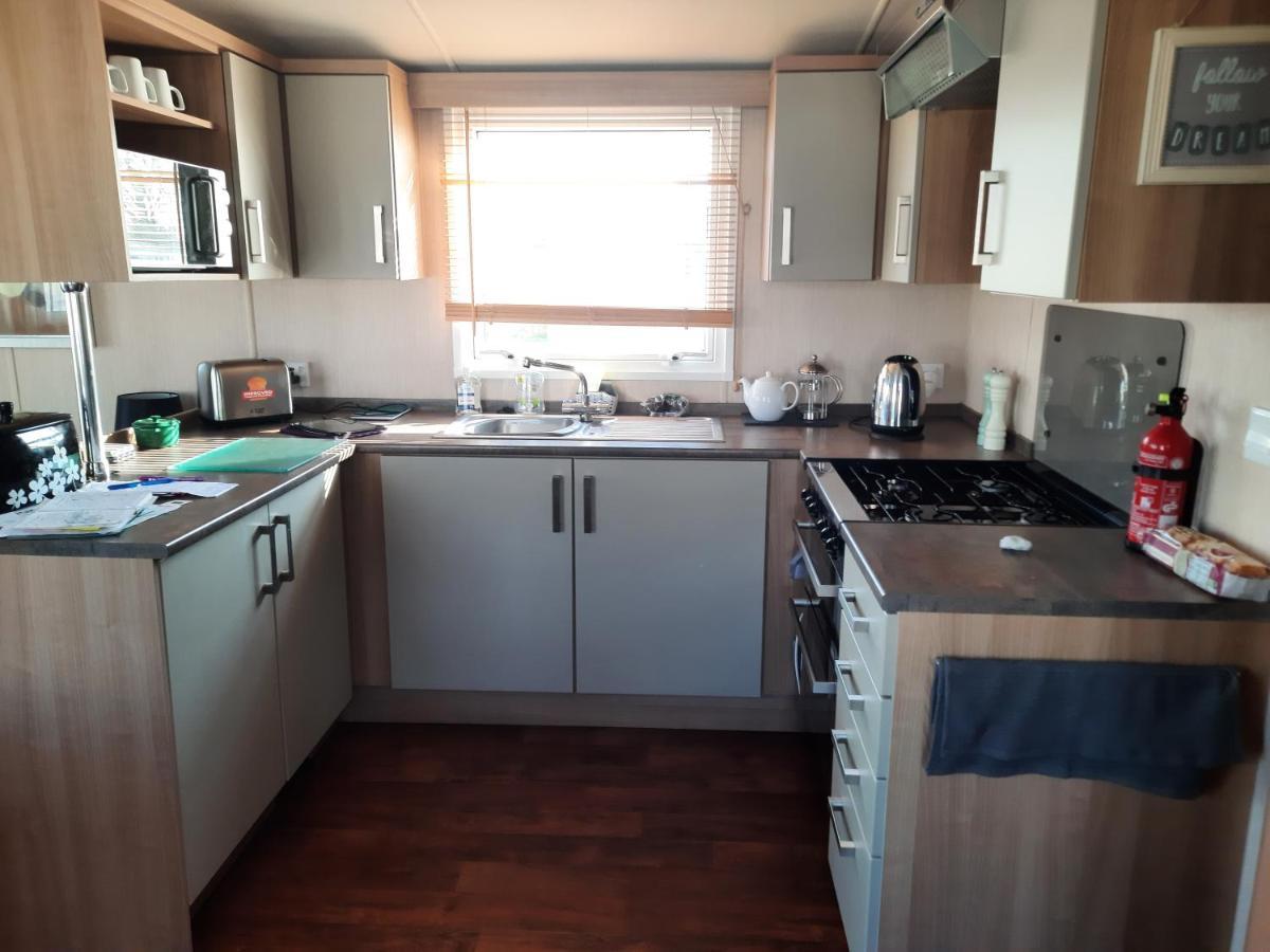 Church Farm Haven Holiday Park Пагам Экстерьер фото